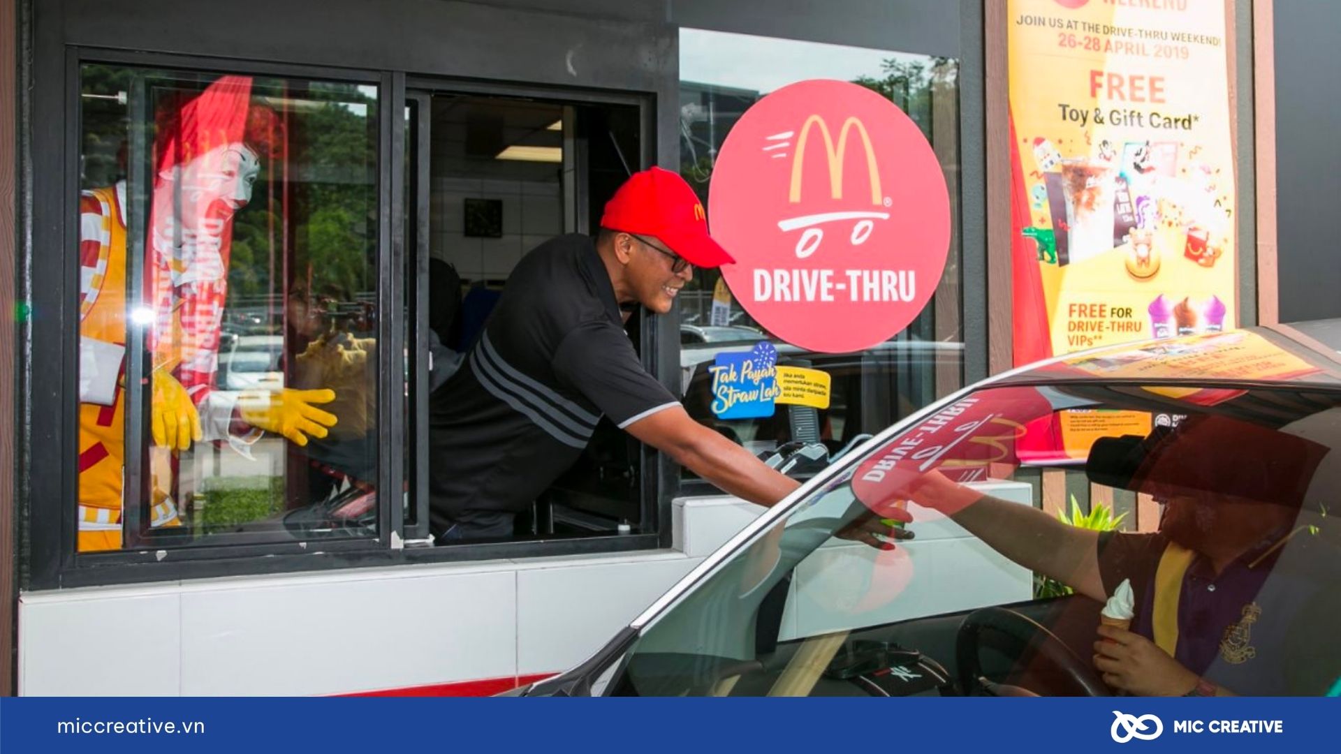 Mô hình Drive-Thru của McDonald’s